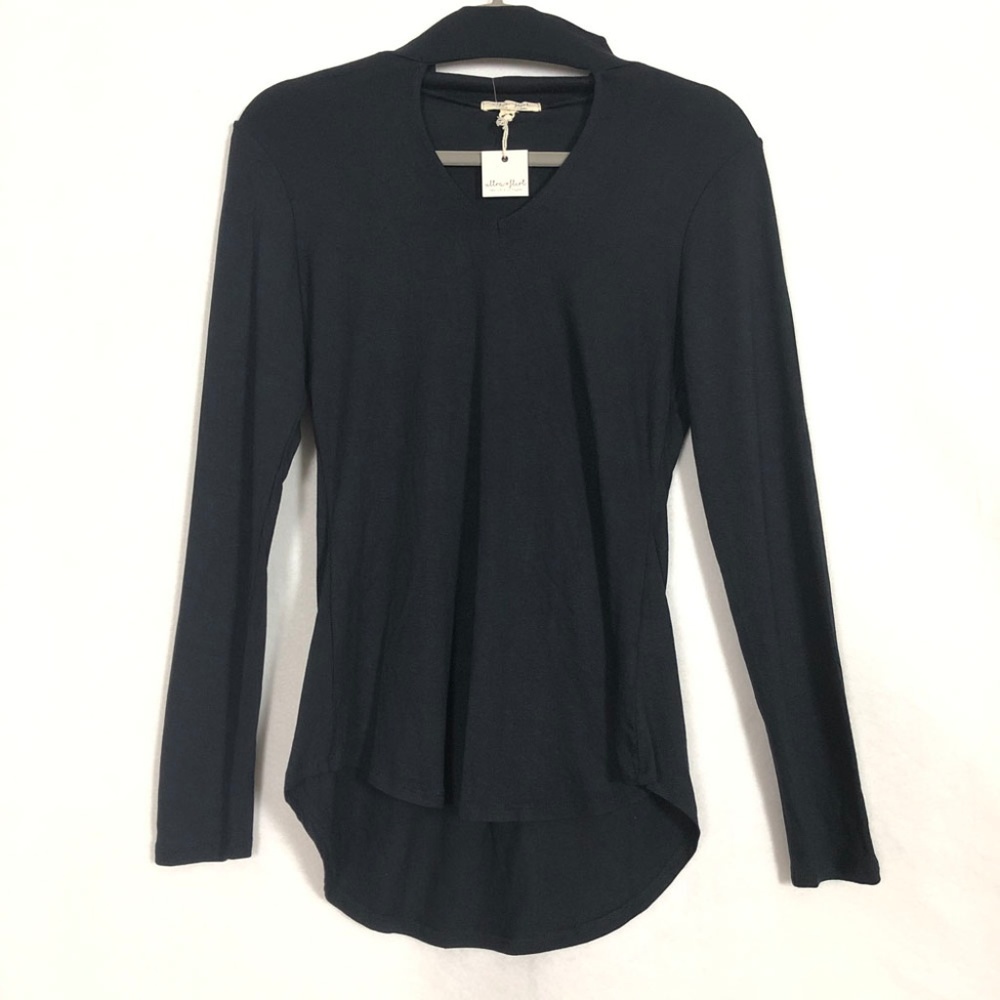 Ultra Flirt Juniors' Mock-Neck Cutout Top